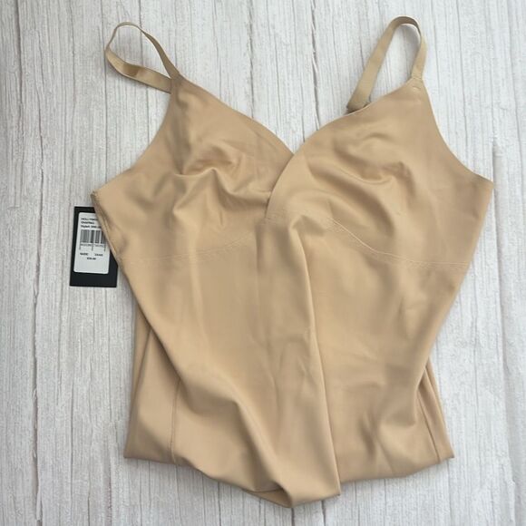 Frederick’s Of Hollywood Shaping Teddy Bodysuit Plus Size 3X/4X Nude NWT - Picture 4 of 7